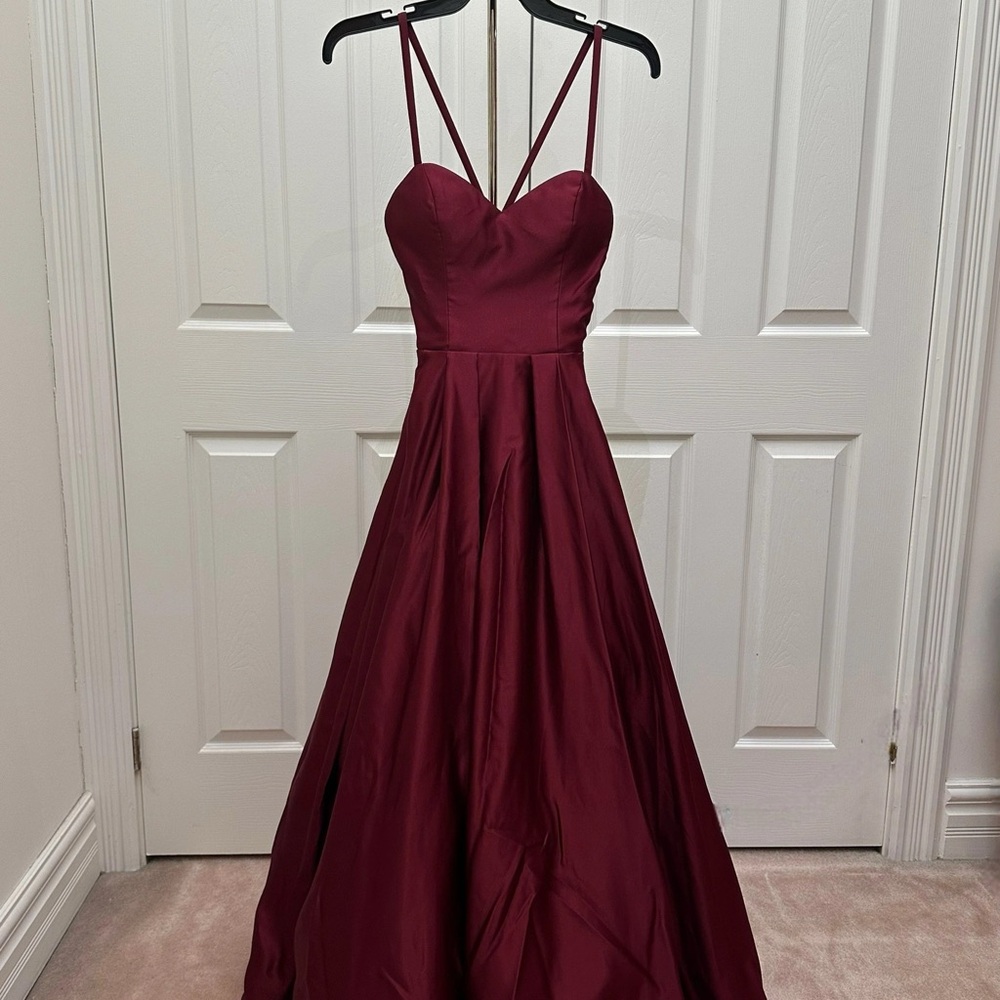 Elegant Burgundy Evening Gown